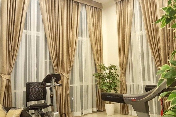 Curtains / ม่าน